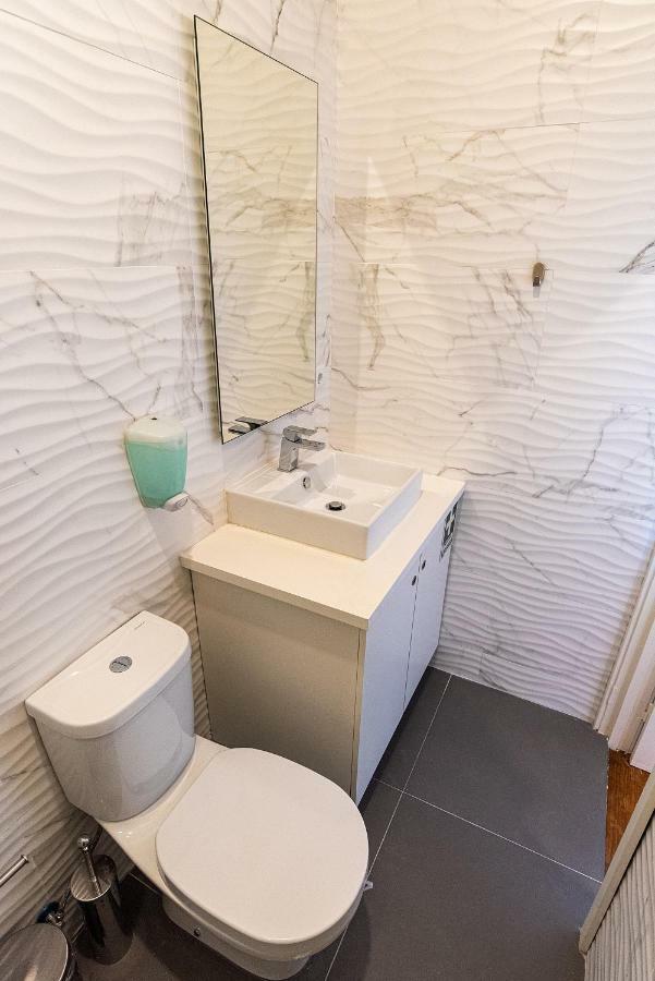 Zd Moreira Flats B By Portoproperties4you * Porto